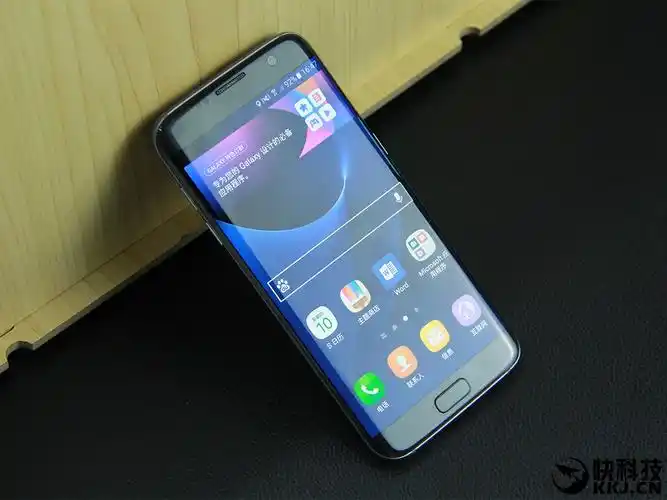 颜值爆表 一大波国产曲面屏手机来袭!