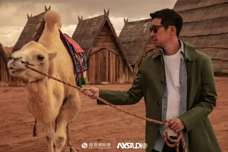 王千源秋日沙漠大片写真图片49