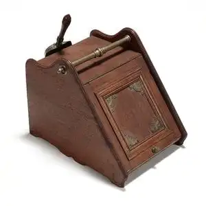 物品442: antique english oak coal scuttle