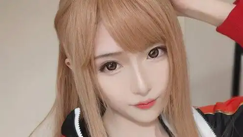 腐团儿神级cos苏沐橙,胸前标志成唯一亮点,网友:这谁顶得住