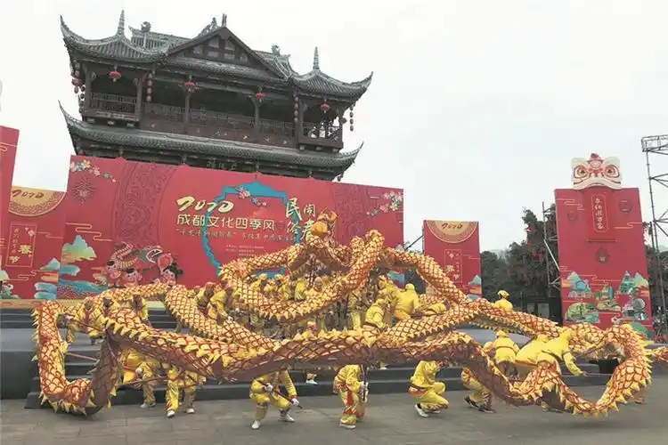 民俗闹春春意浓 成都文化四季风惠民进万家