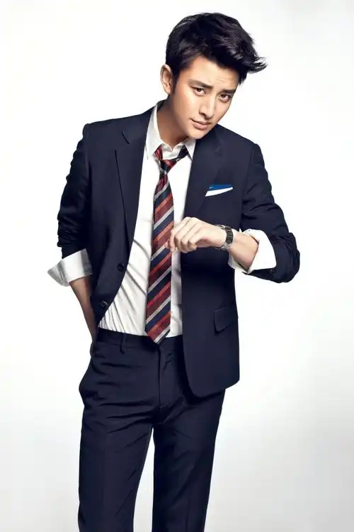 贾乃亮绅士写真图片 演绎深情男 贾乃亮高清图片下载