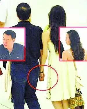 郎昆牵手刘岩(资料)