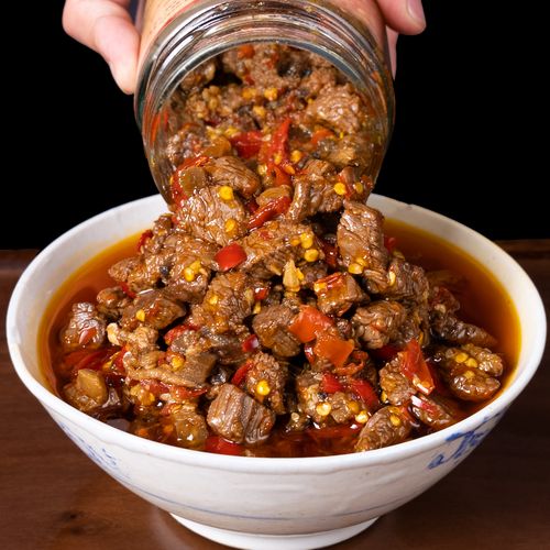 8天猫新品尝香思香辣牛肉酱245g*2瓶暴下饭酱拌饭酱拌面酱下饭菜辣椒