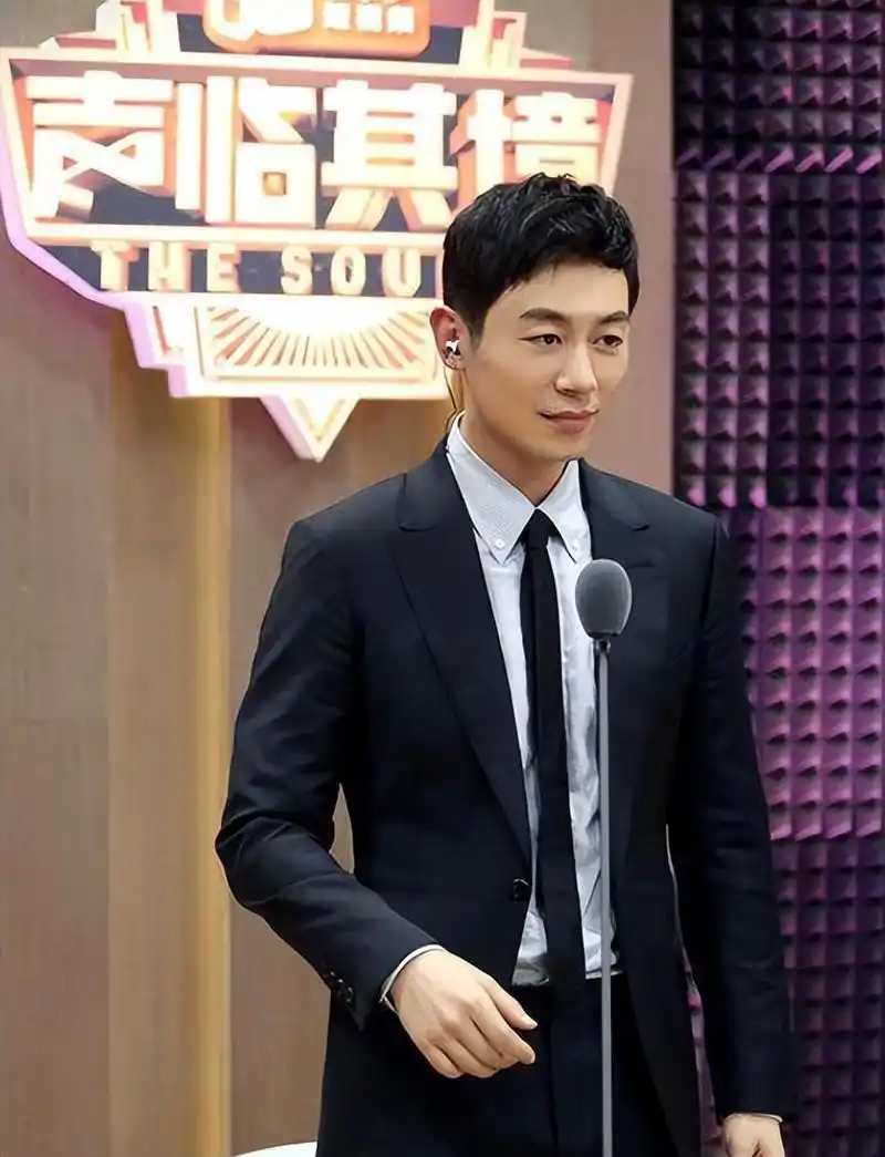 回顾朱亚文:抛弃相恋七年的富家女,娶陈思诚前女友,至今零绯闻