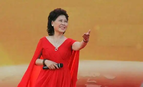 11.12女高音卞小贞歌曲精选