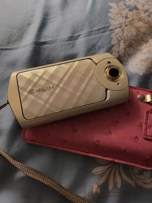 自拍神器卡西欧tr500时代的眼泪