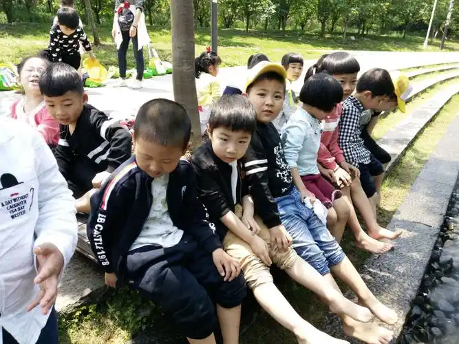 兰湖之美,美在灵动 ――记广华幼儿园(分园)远足实录