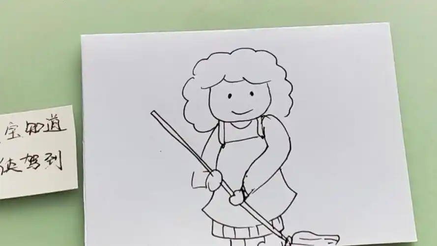 [简笔画]勤劳的妈妈正在拖地