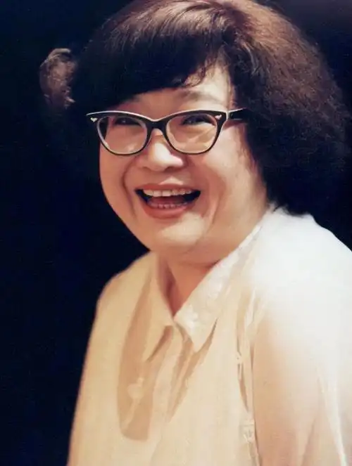 官晶华个人资料 (官晶华个人资料 年轻)