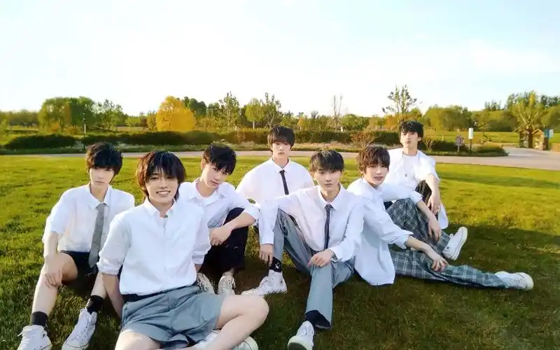 【tnt时代少年团】2020年5月bp《少年vol 1-少年と花》开箱视频【直男