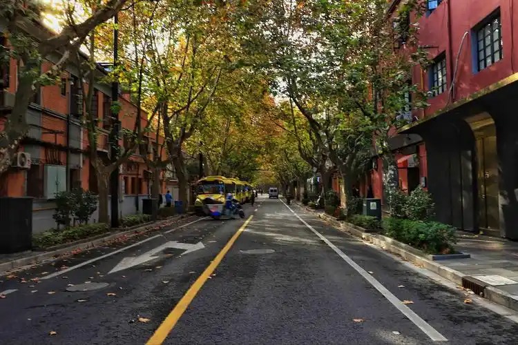 武康路武康大楼