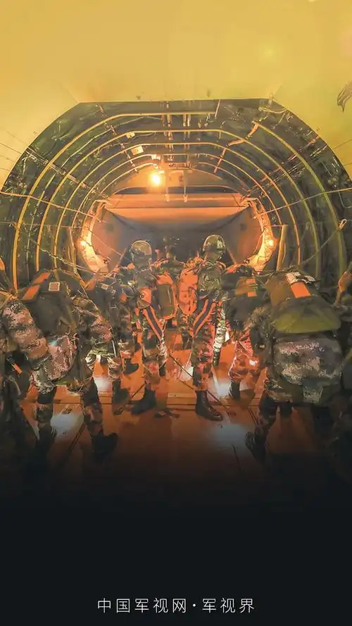 空降兵,跳!这组高颜值壁纸送你了!