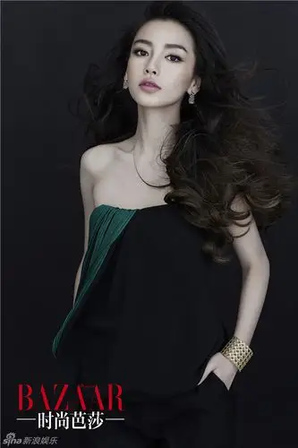 组图:angelababy再登封面 性感成熟女神范