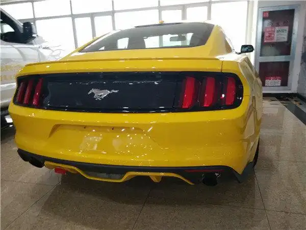 2017款全新到港"大黄蜂"跑车福特野马2.3t