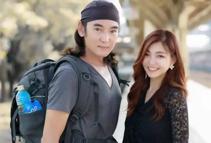 焦恩俊:两段失败婚姻,54岁依旧单身,女儿是他唯一的依靠_黄宛林_父母