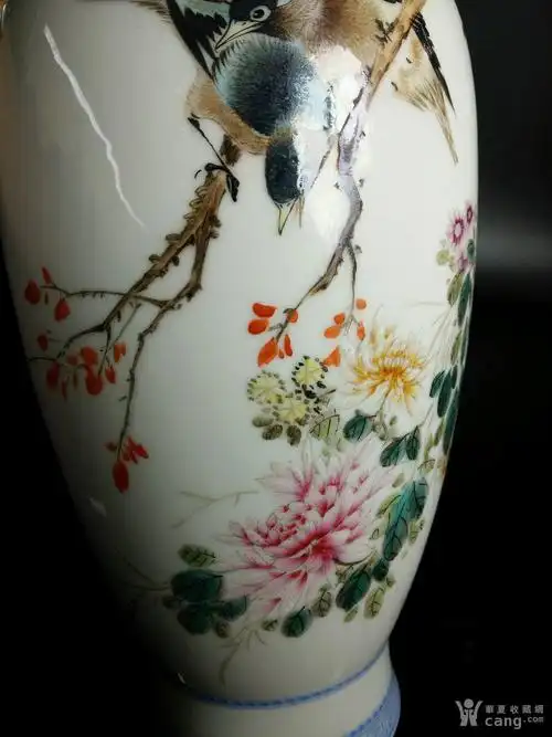 建国初创汇期 珠山八友刘雨岑绘制新粉彩花鸟花瓶 饮冰斋