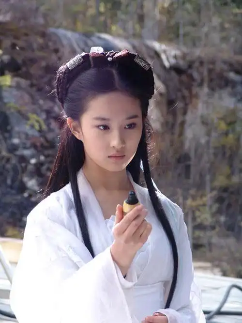 carman lee, vs, liu yifei, vs, idy chan, dr