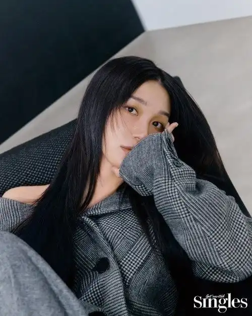 韩国女艺人郑恩地最新杂志写真曝光|郑恩地|杂志|韩国女艺人_新浪新闻