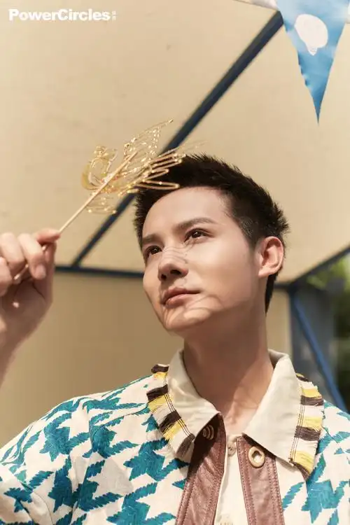 郑业成成都惬意生活大片##郑业成势界生日刊##郑业成0826生日快乐