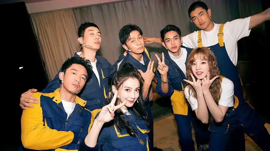 angelababy换脸黄旭熙没礼貌,这一届《奔跑吧》刚播就凉