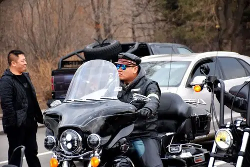 寒冬过后的释放长春哈雷纵队首骑日
