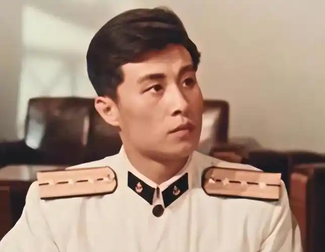 给80年代"最会演戏的男演员"排个名,达式常第三,唐国强垫底了