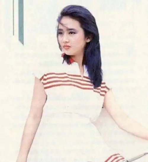 年轻时的朱丽倩有多美刘德华直呼高攀不起