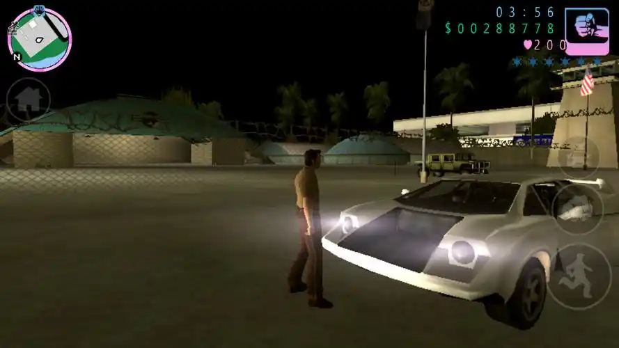 侠盗飞车罪恶都市里兰斯看得这辆白色跑车叫什么名字?