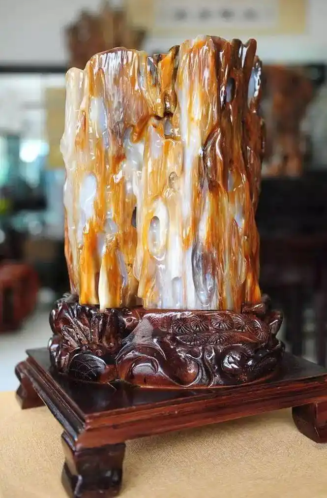 树化玉,为什么这么值钱呢