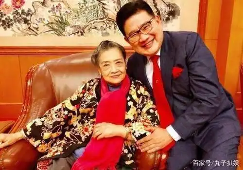 歌唱家朱逢博:丈夫去世后,她将丈夫的骨灰摆在了卧室里12年