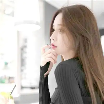 女生超唯美侧面头像大全2018 剩一点时间给