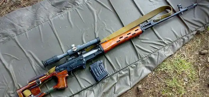 德拉格诺夫svd狙击步枪osv-96狙击步枪又名"胡桃夹子"("cracker"),是