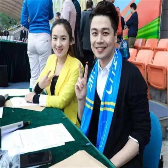 《王牌》主持人沈涛结婚了,妻子颜值堪比明星,妥妥的人生赢家