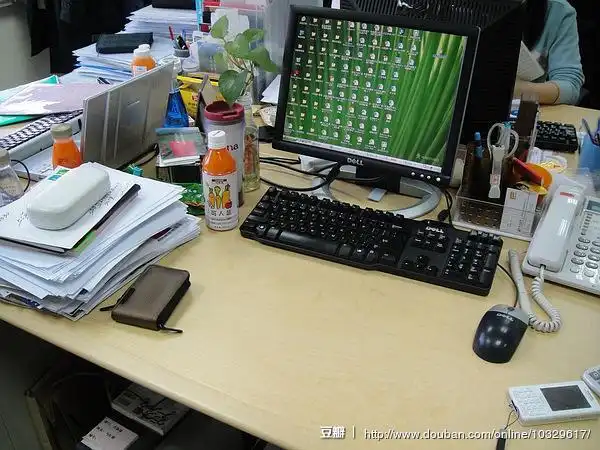 线上活动照片- 看看您的办公桌