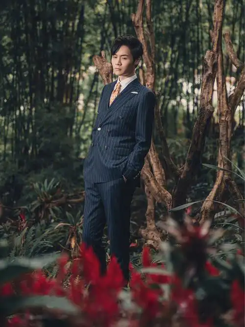 05康天庥结婚纪念日婚纱照新鲜出炉