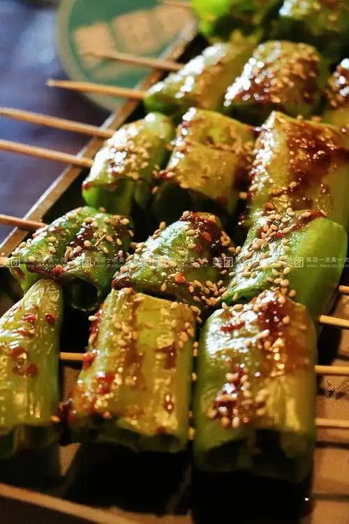 烤尖椒:2元一串