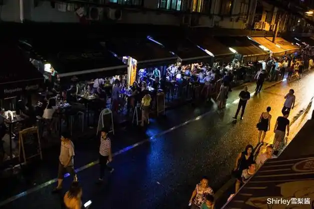 曾是露天菜场,改造后一度很难管|酒吧街|人行道|上海市_网易订阅