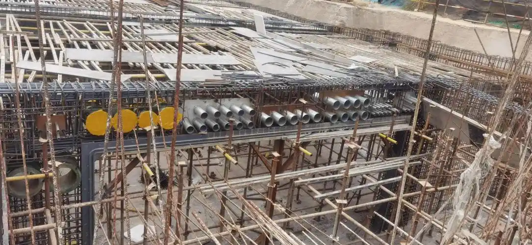 请教下面图中的人防工程的预埋套管如何整改