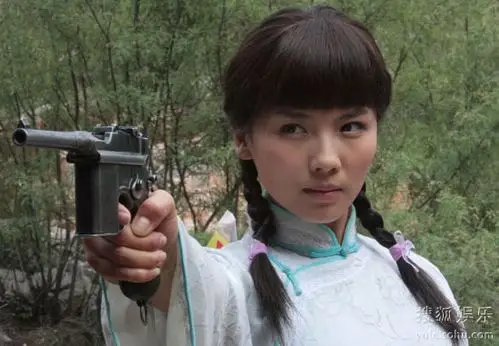 被誉为红色编剧的于峰,就是这部年代大戏的灵魂编剧,他为何看重土匪