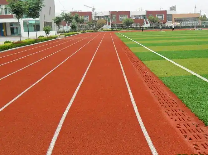 100米塑胶跑道与公路跑步哪个快?