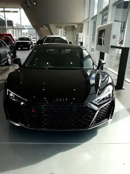 全新 2024 奥迪 r8 p版