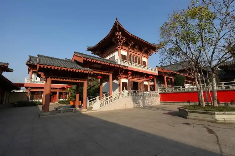 游拍神佛境地之——广州花都华严寺(二)