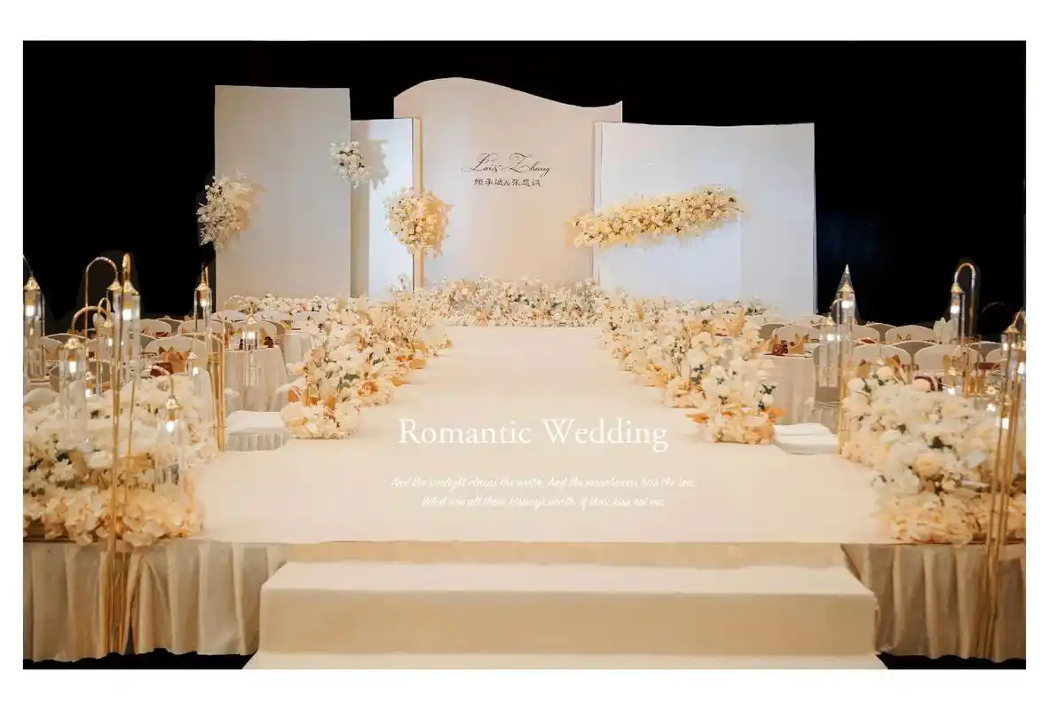 备受新人喜欢的香槟色婚礼来咯.来一组2023.6.27瑞锦酒 - 抖音