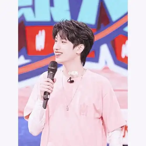 严浩翔生日快乐