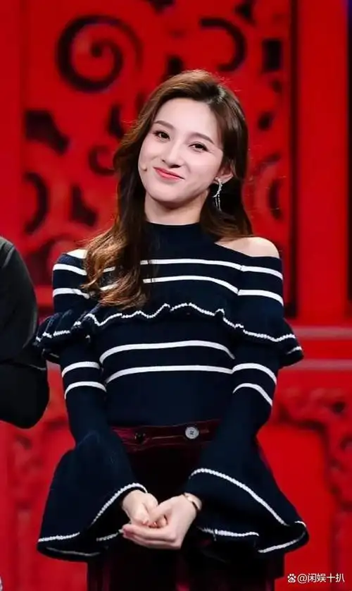 马凡舒,已经连续2年主持央视春晚,成为了央视新晋的"央视一姐".