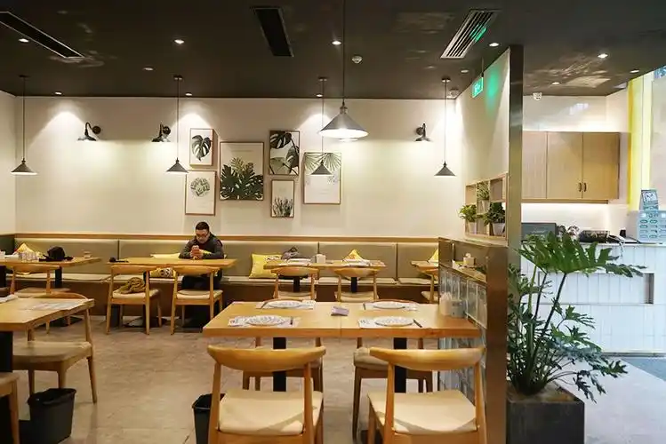 不排队算我输!因为一句玩笑话,却开出了爆红杭州的网红海鲜餐厅,我服!