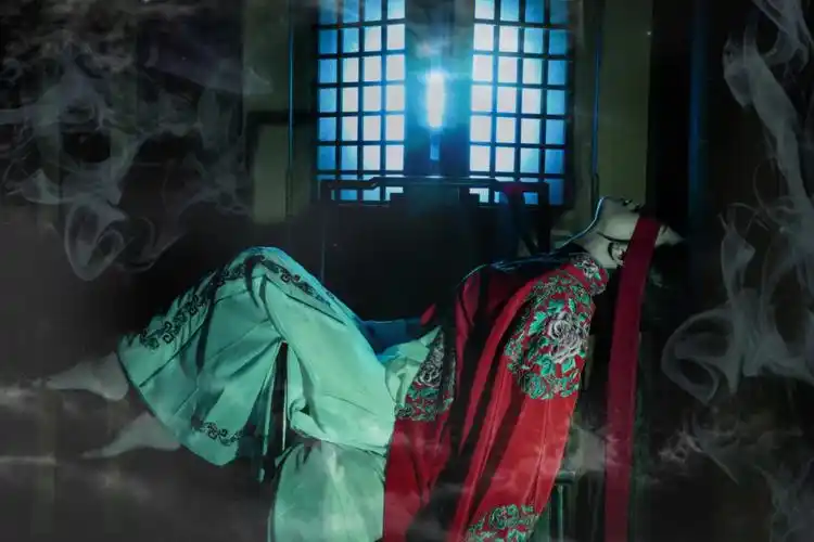 古风写真丨一款超戏剧化十宗罪拍摄