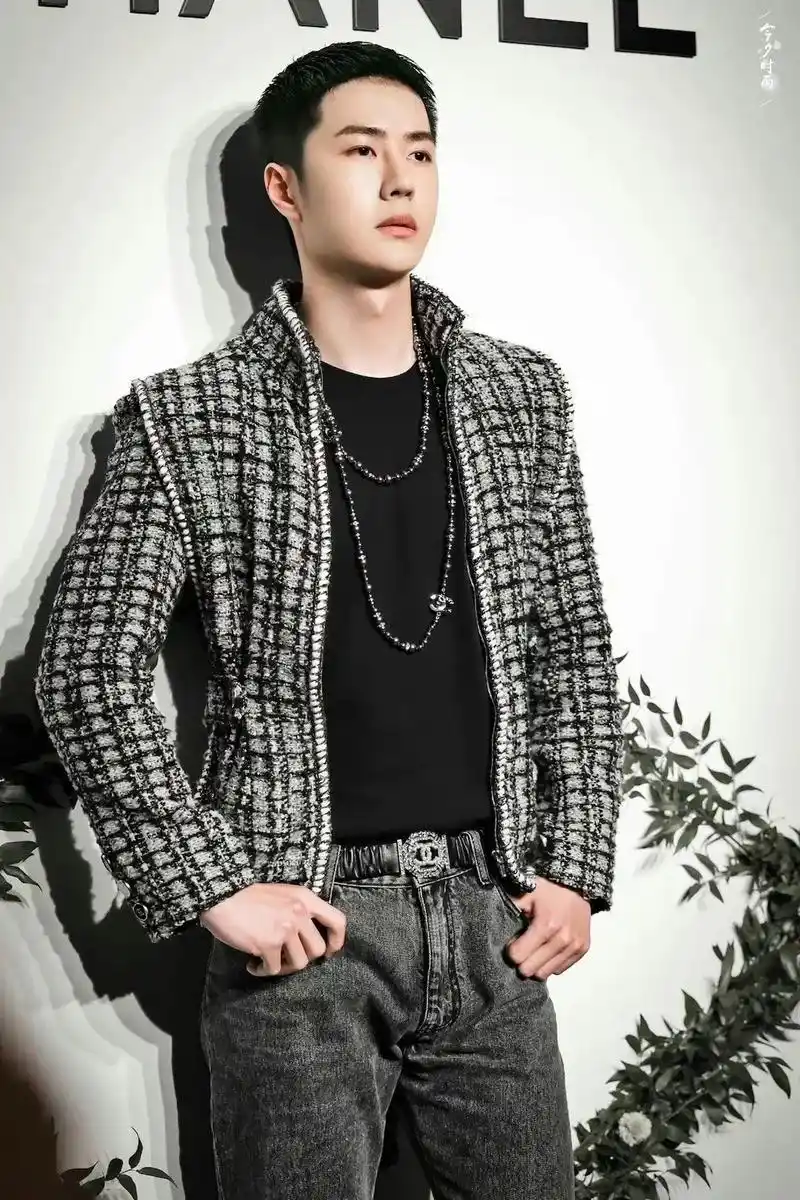 王一博 短发也非常贵气 特别精致的男生 #王一博 #un - 抖音