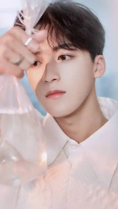 何洛洛2021年11月动态楼大家都可以回复